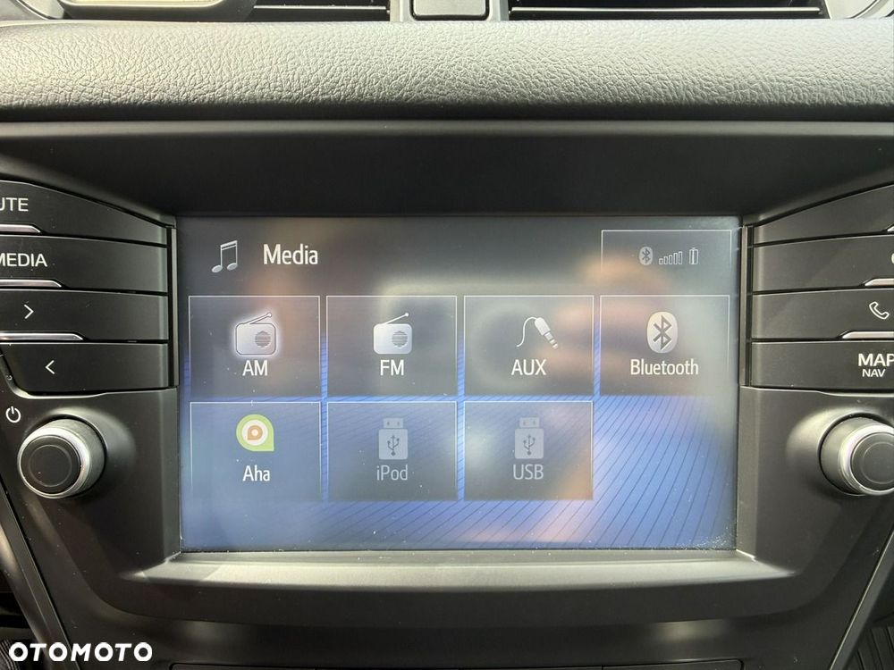 Toyota Avensis 1.6 D-4D Premium - 25