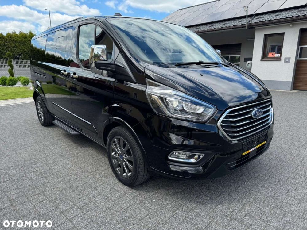 Ford Tourneo Custom - 25