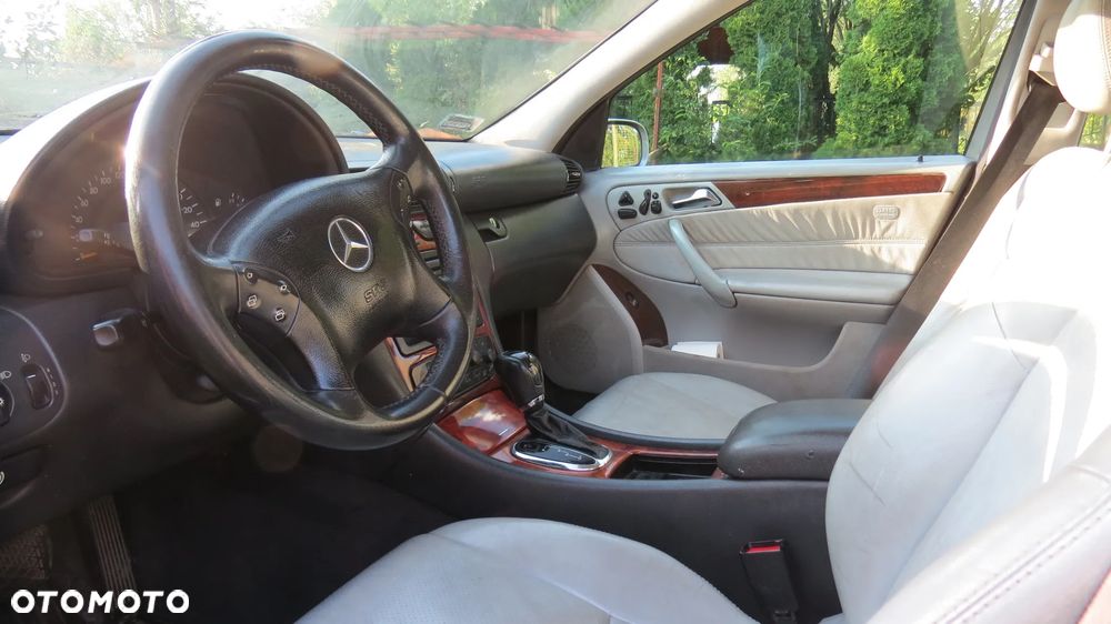 Mercedes-Benz Klasa C - 9
