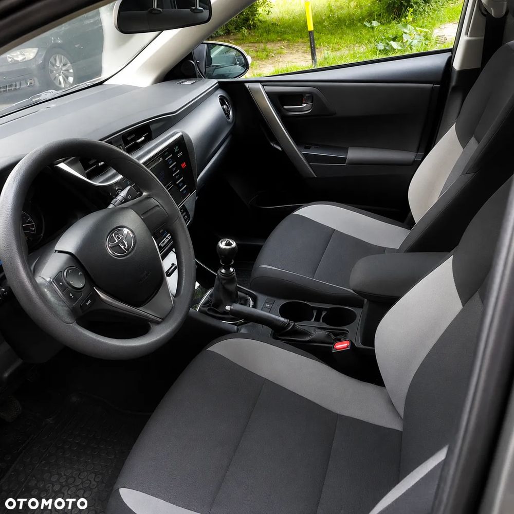 Toyota Auris 1.33 VVT-i Comfort - 2