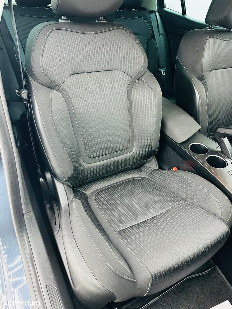 Renault Megane ENERGY TCe 130 LIMITED - 17