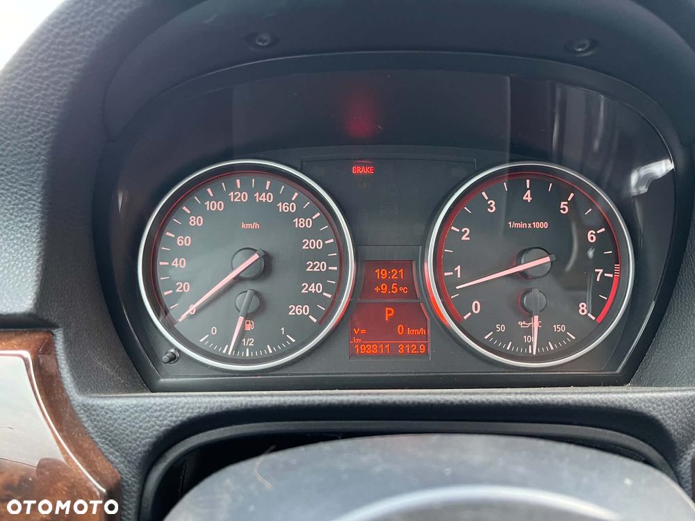 BMW Seria 3 335i M Sport Edition - 19