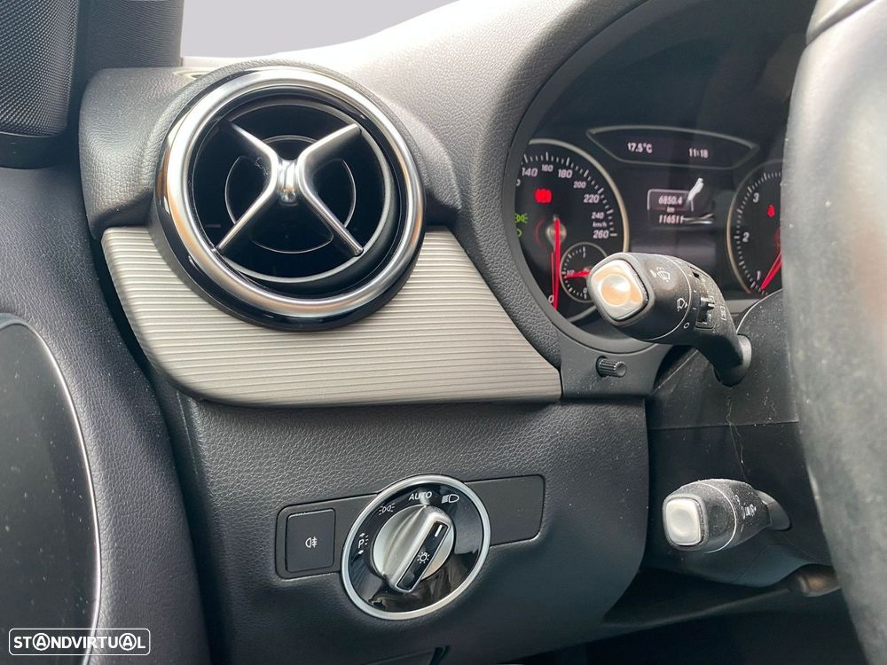 Mercedes-Benz B 180 - 22