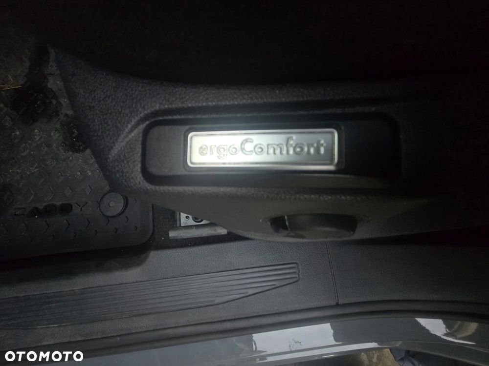 Volkswagen Caddy Cargo Maxi - 19