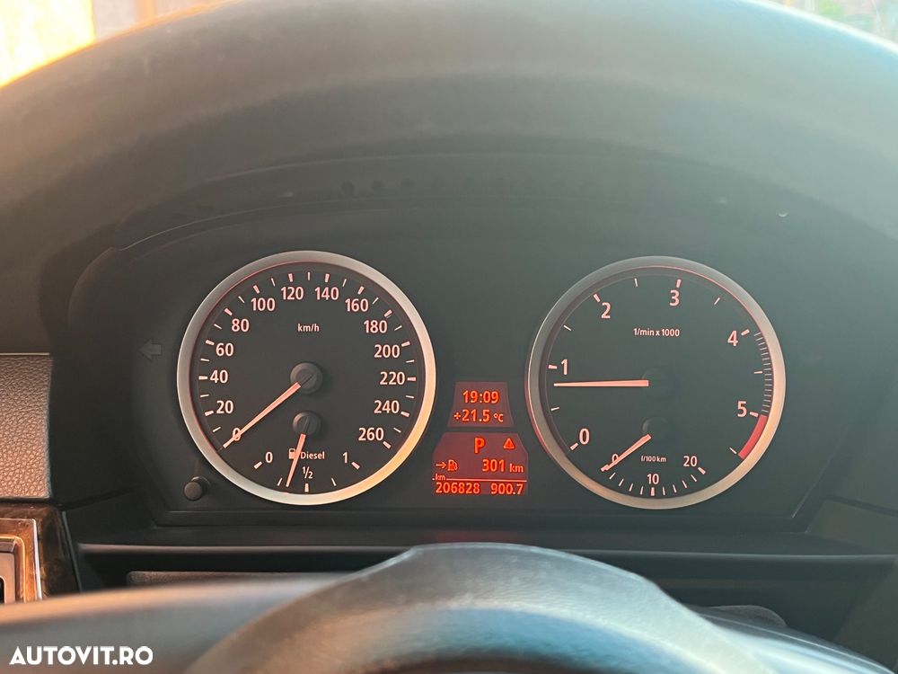 BMW Seria 5 520d Aut. - 16