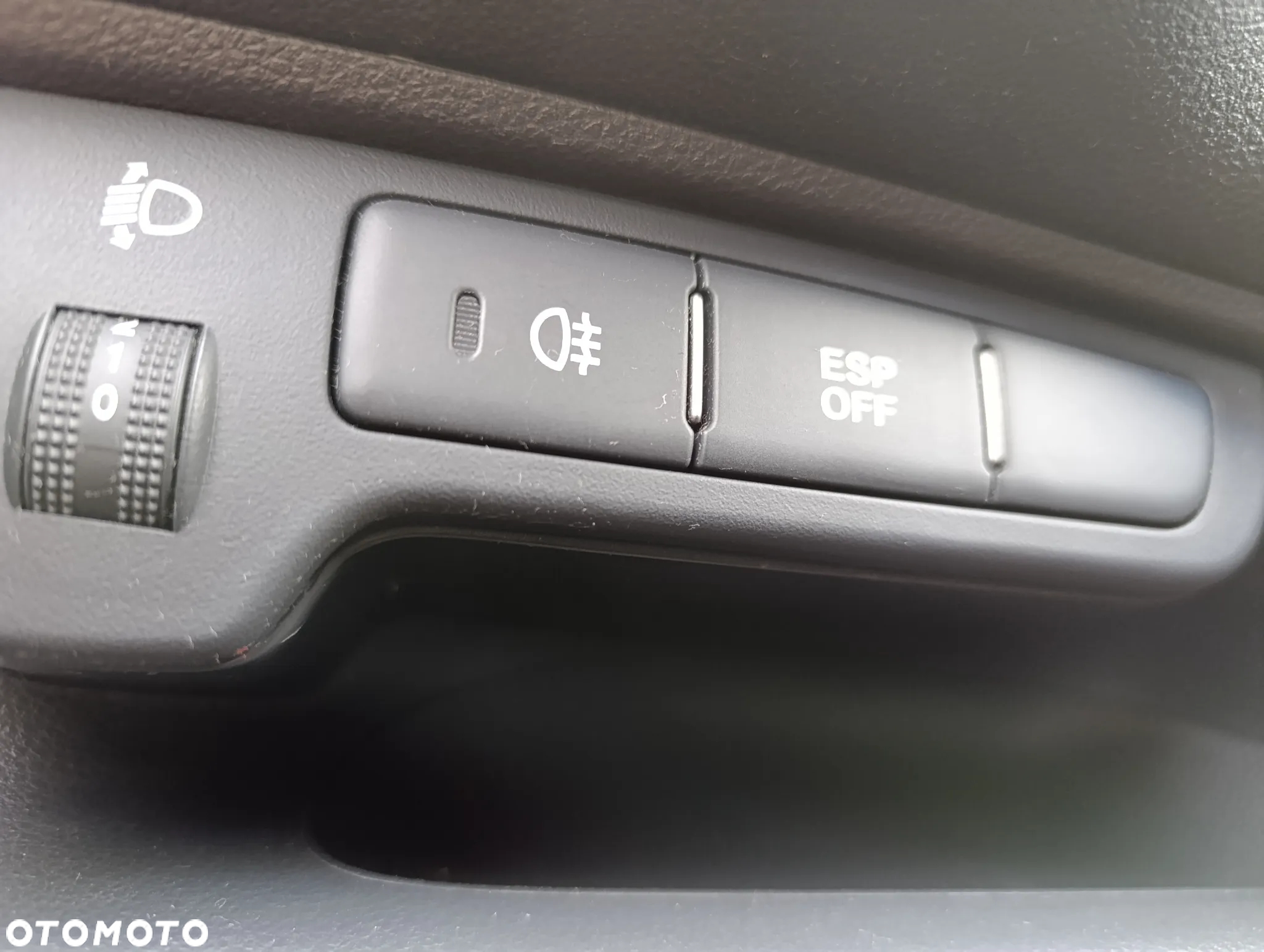 Kia Carens 2.0 CVVT LX - 13