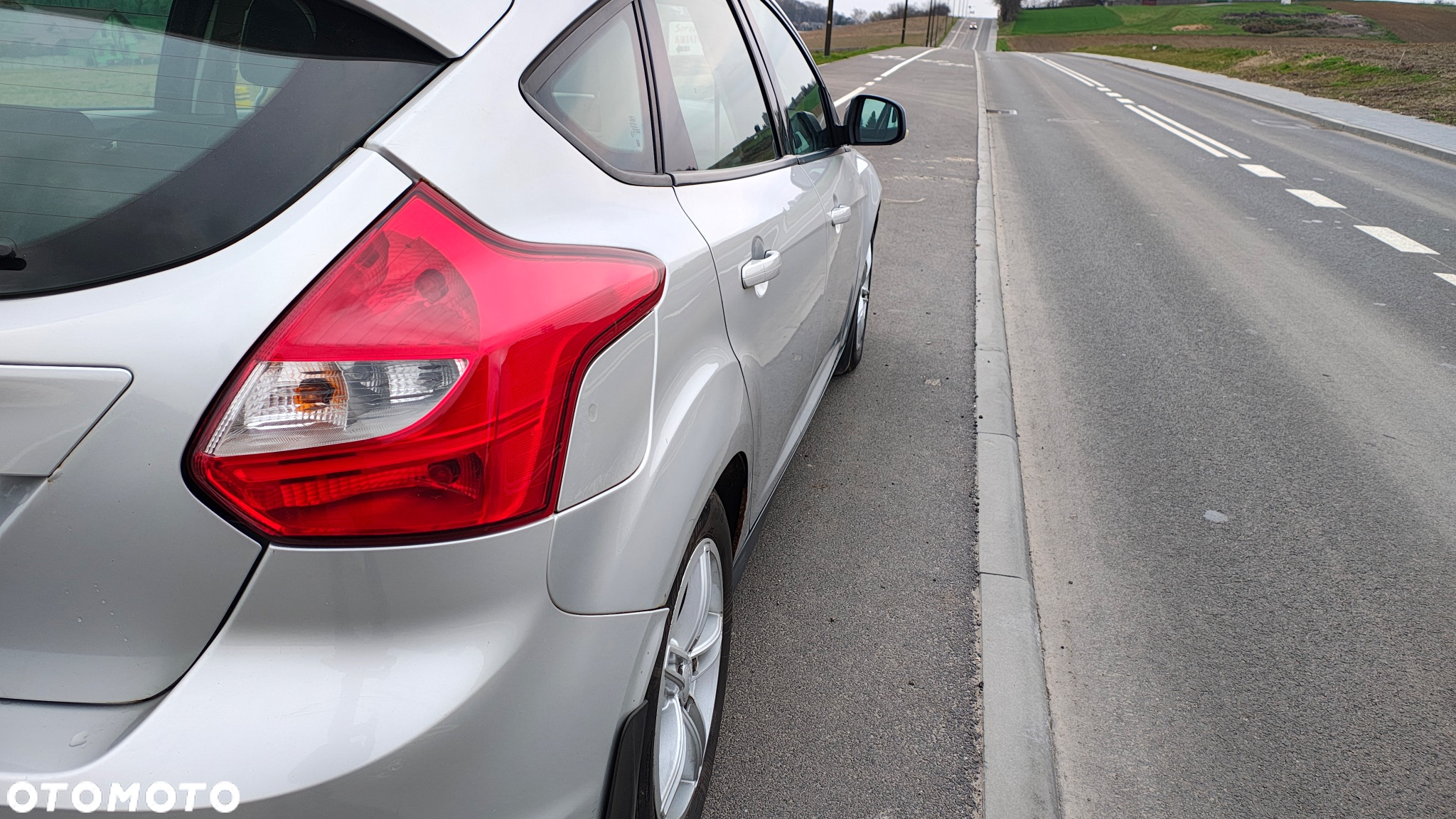 Ford Focus 1.6 TDCi DPF Start-Stopp-System Ambiente - 12