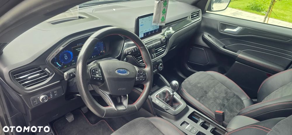 Ford Kuga 2.0 EcoBlue mHEV FWD ST-Line X - 16