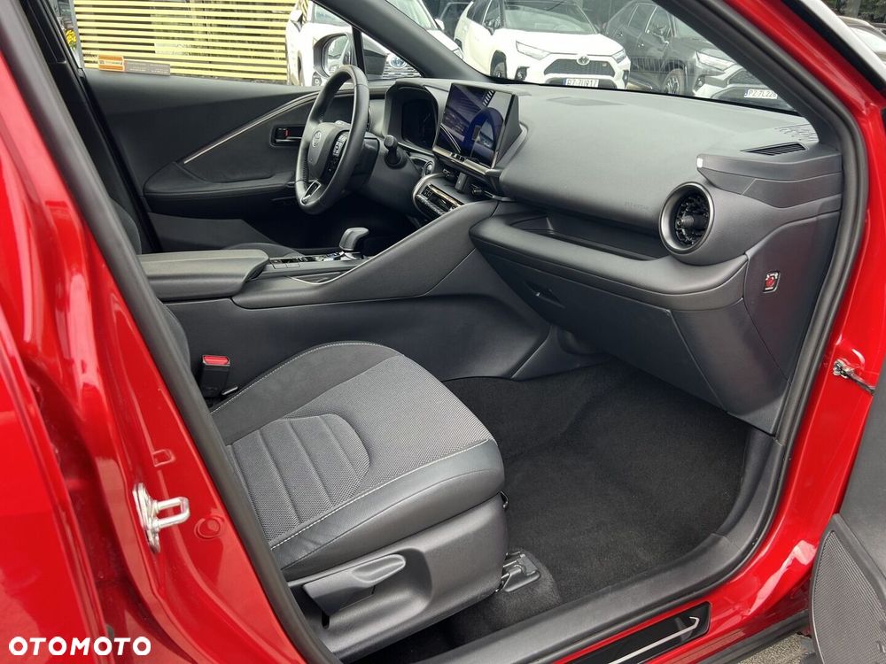 Toyota C-HR - 16