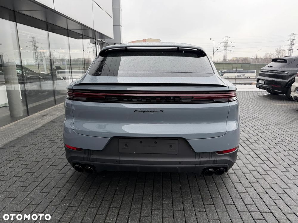 Porsche Cayenne - 9