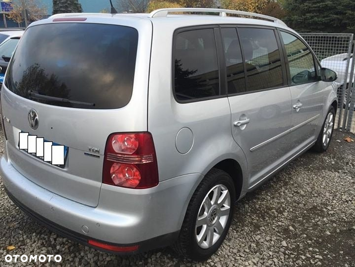 Volkswagen Touran - 3