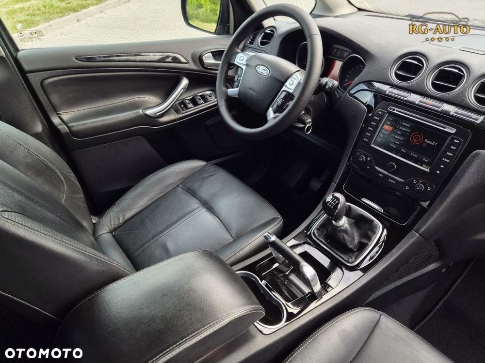 Ford Galaxy - 20