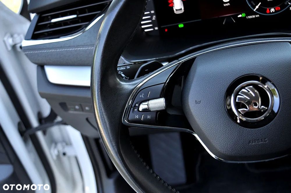 Skoda Octavia 2.0 TDI DSG Style - 28