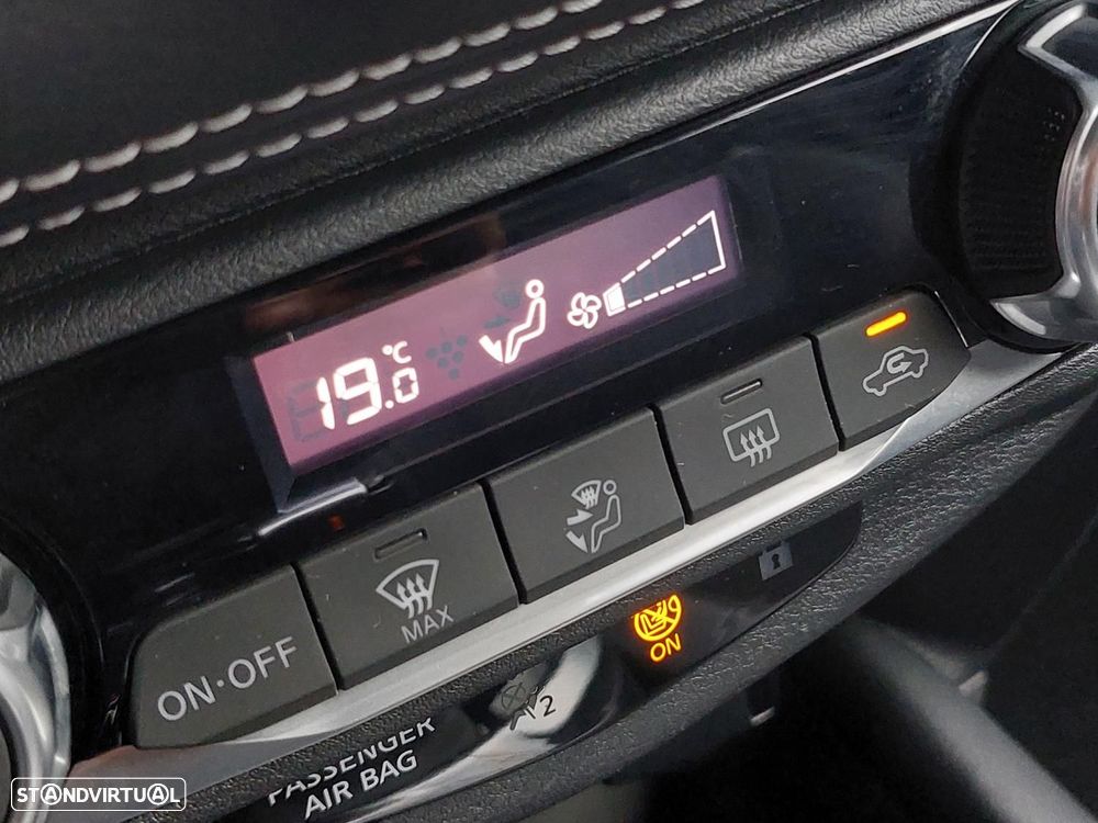 Nissan Juke 1.0 DIG-T N-Connecta DCT - 46