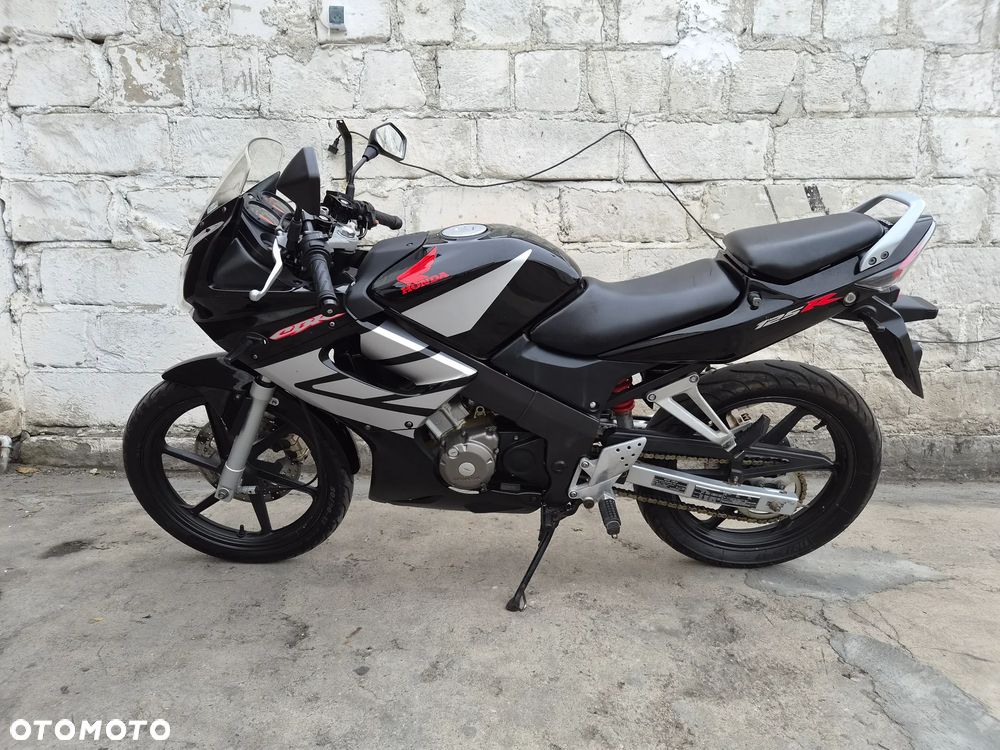 Honda CBR - 12