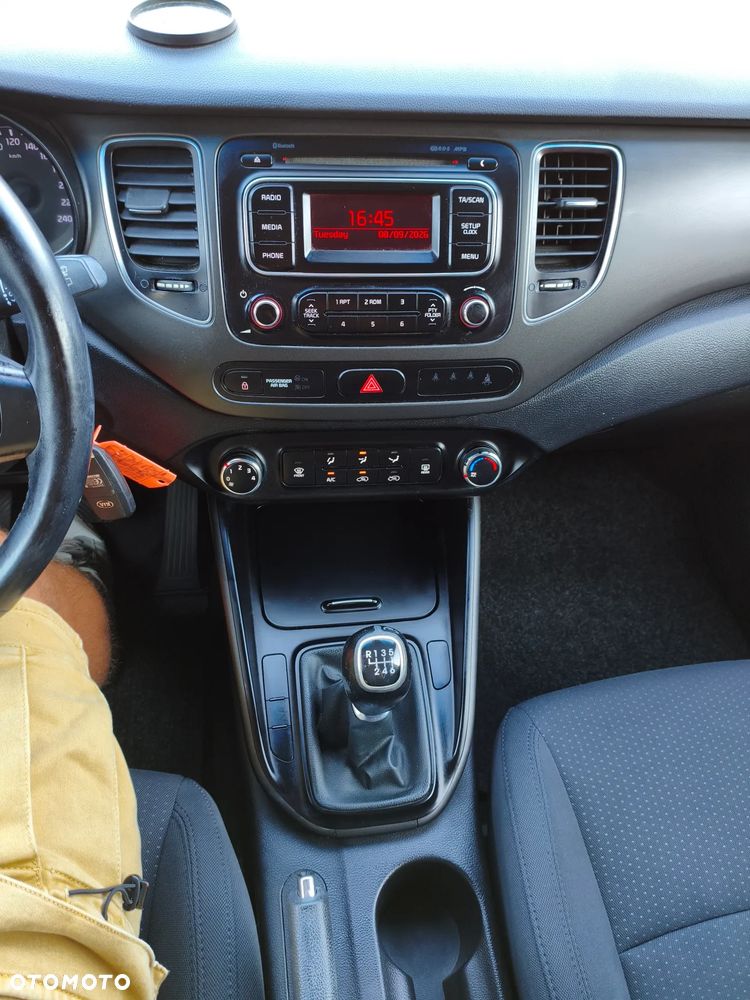Kia Carens 1.7 CRDi L - 28