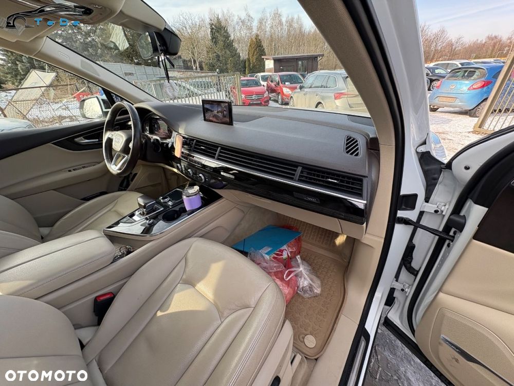 Audi Q7 3.0 TFSI Quattro Tiptronic - 29