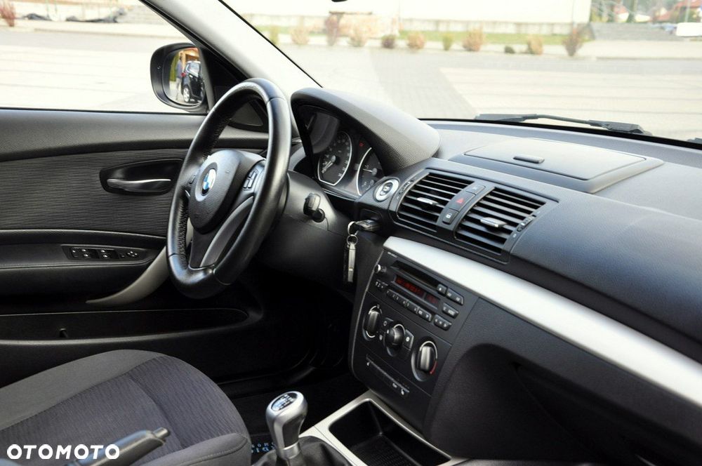 BMW Seria 1 - 18
