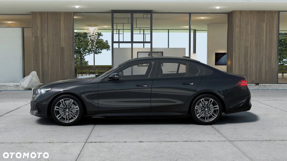 BMW Seria 5 530e PHEV M Sport - 4