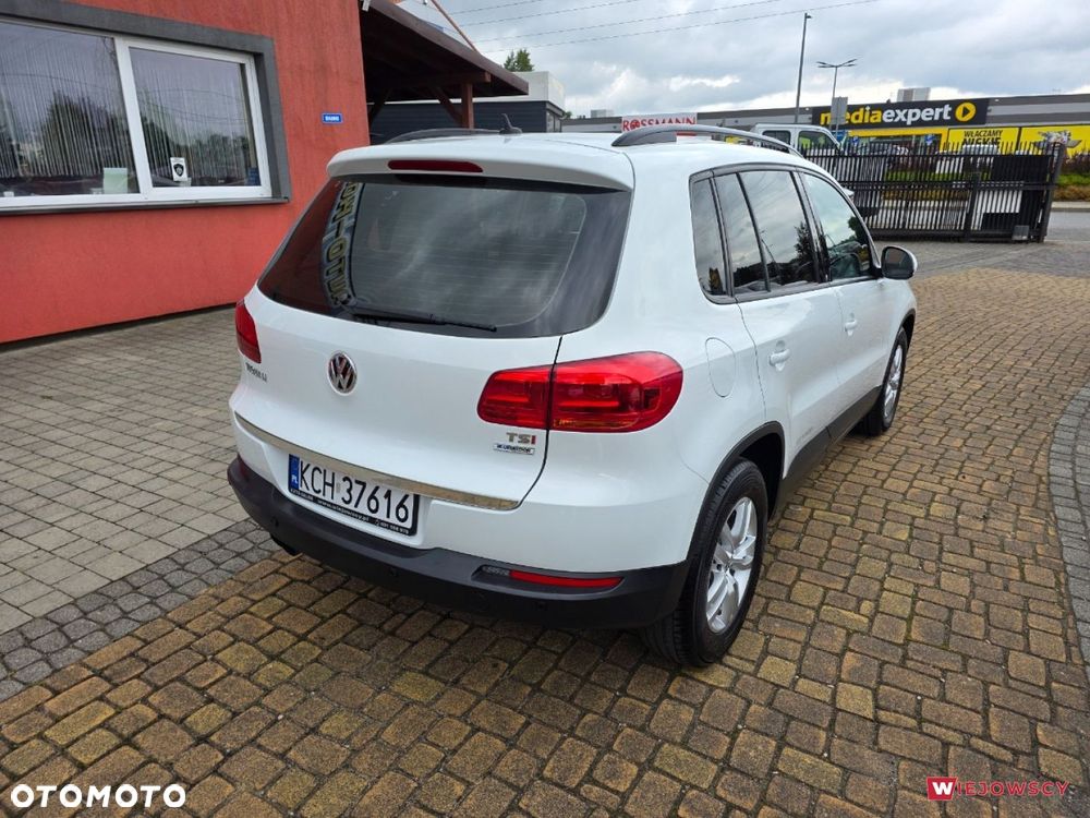 Volkswagen Tiguan - 12