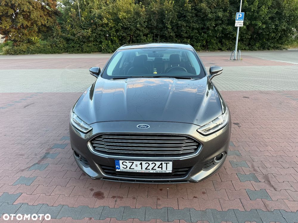 Ford Fusion - 2