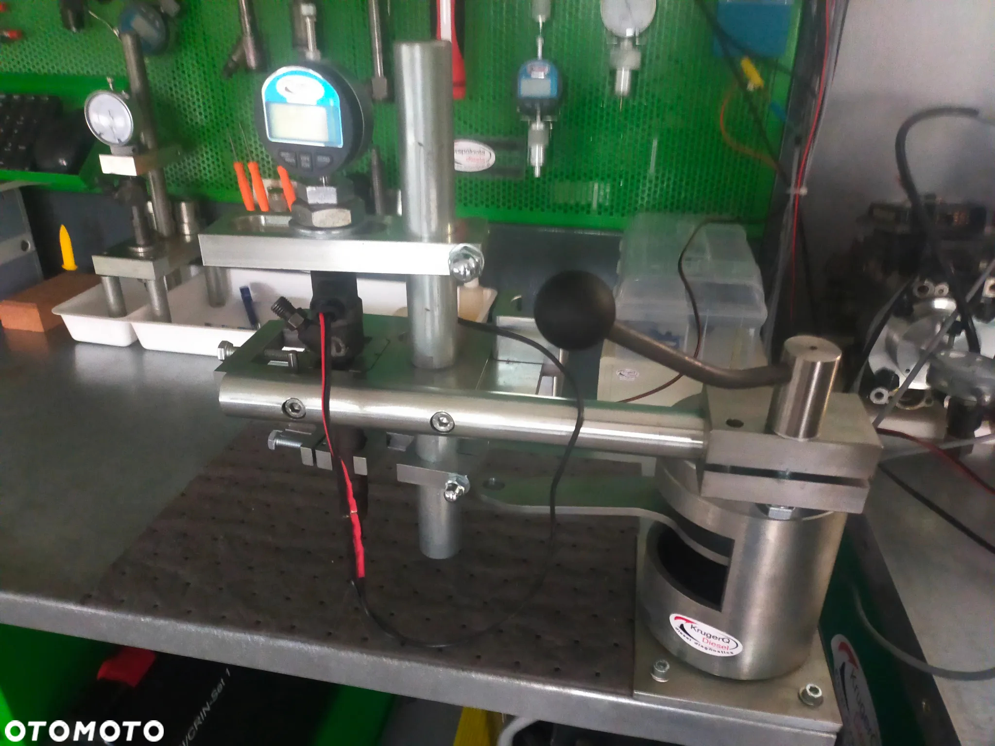 EPS 100 tester wtryskiwaczy Bosch . 0684200704 TCR 5001 - 15