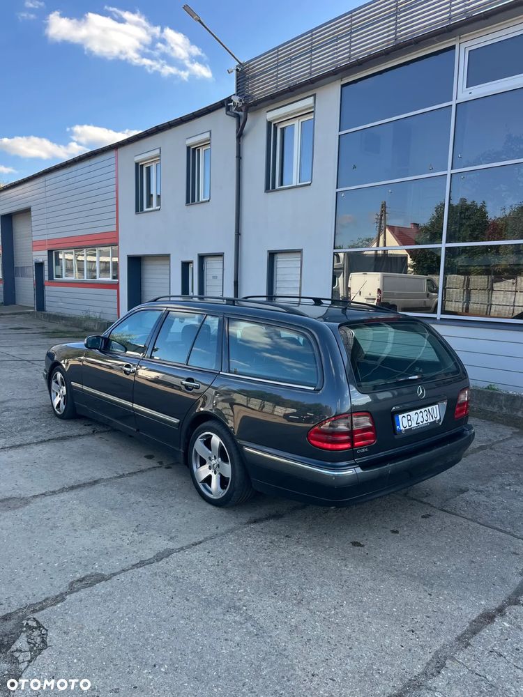 Mercedes-Benz Klasa E - 2