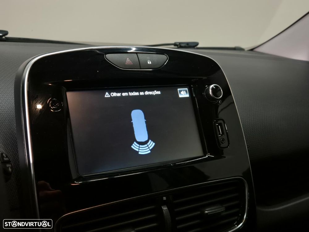 Renault Clio 0.9 TCe Limited Bi-Fuel - 21