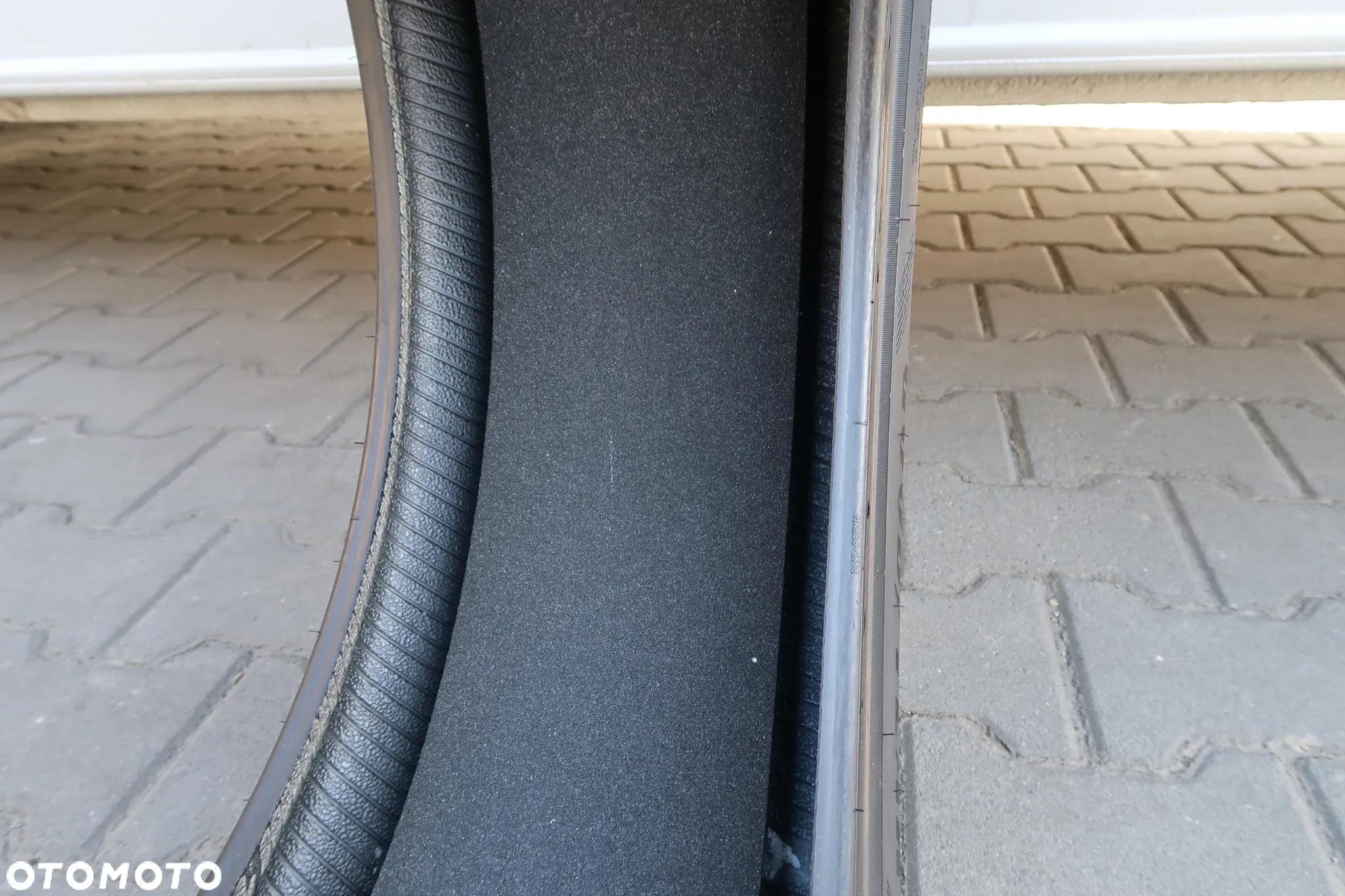 goodyear F1 Asymetric 5 265/40R21 - 8