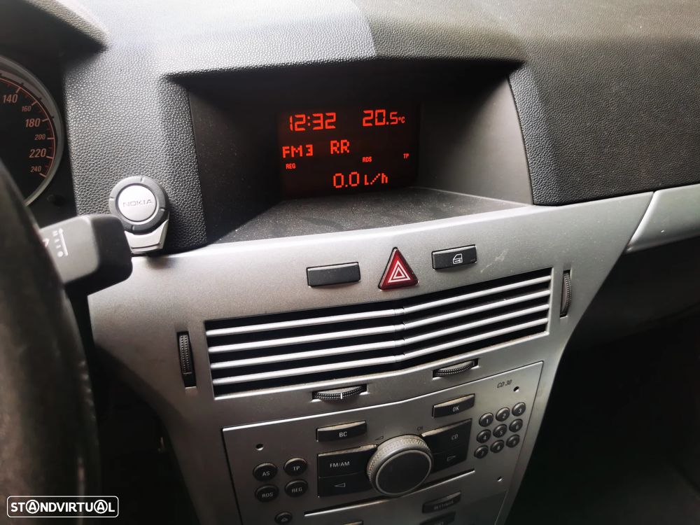 Opel Astra GTC 1.3 CDTI - 12