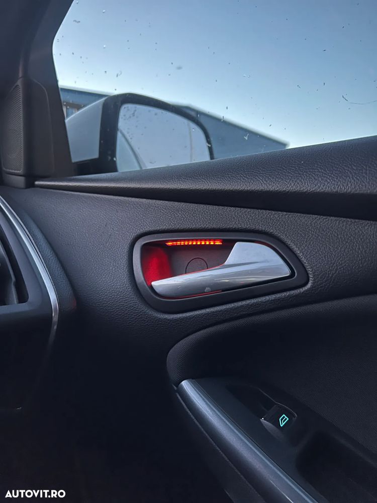 Ford Focus 2.0 TDCI DPF Titanium - 18