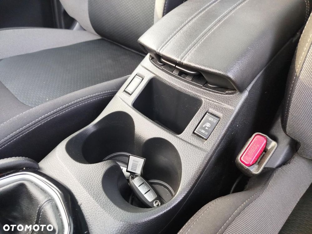 Nissan Qashqai - 24