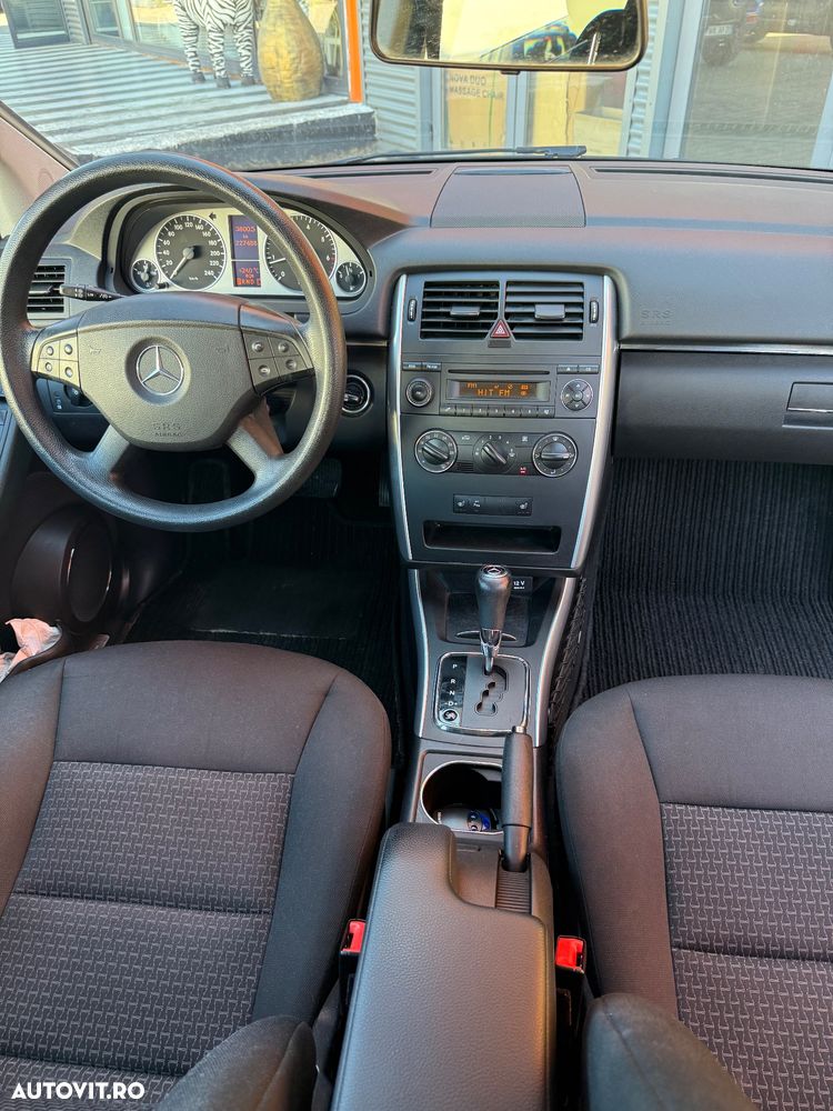 Mercedes-Benz B 200 Autotronic - 26