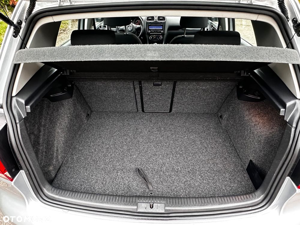 Volkswagen Golf 1.6 Comfortline - 33