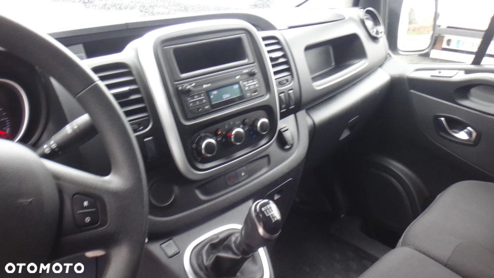 Renault Trafic - 11