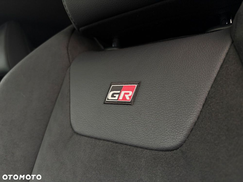 Toyota C-HR 1.8 Hybrid GPF GR Sport - 29