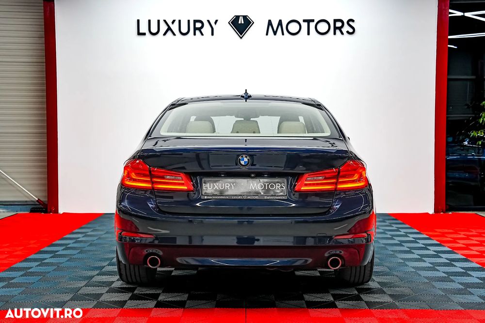 BMW Seria 5 520d Aut. - 11