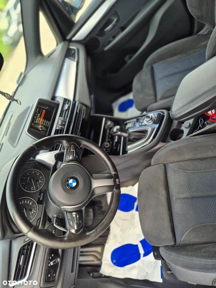 BMW Seria 2 218d xDrive M Sport - 13