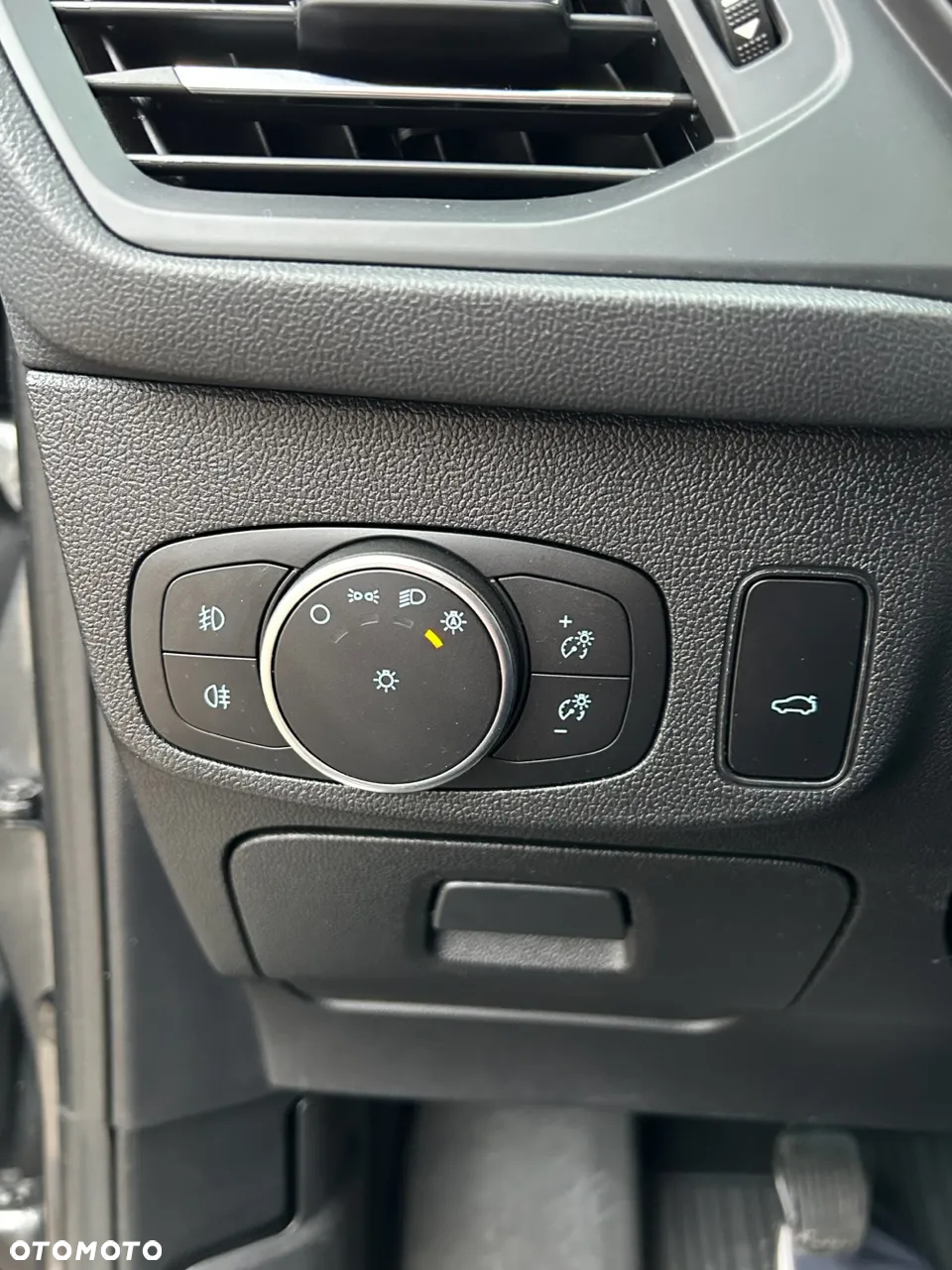 Ford Focus 2.0 EcoBlue Titanium - 25