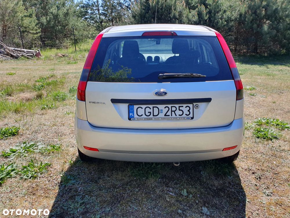 Ford Fiesta 1.3 - 6