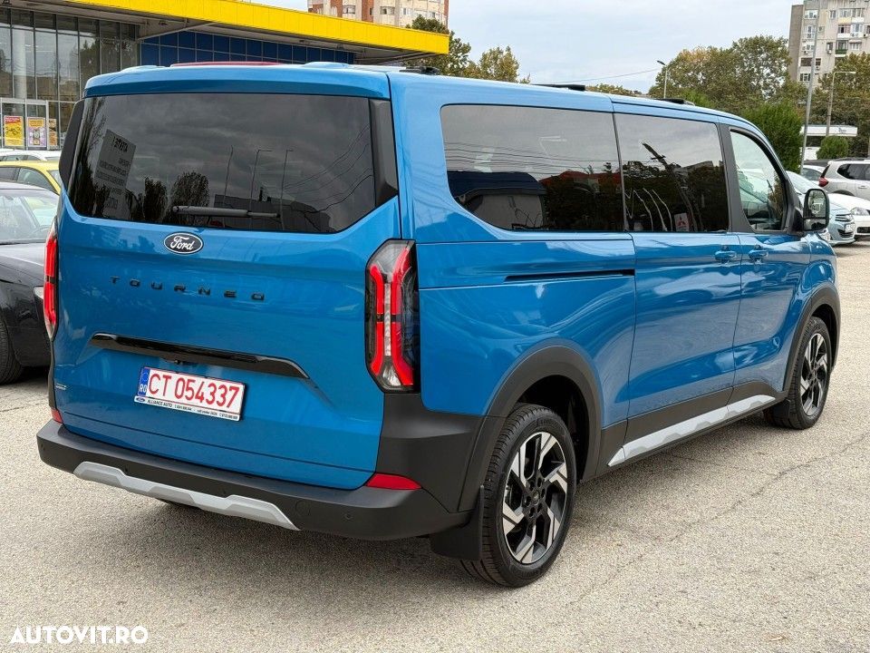 Ford Tourneo Custom - 7