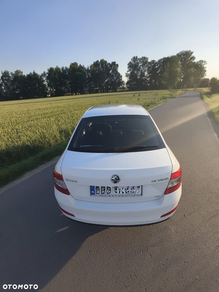 Skoda Octavia 1.6 TDI Elegance - 4