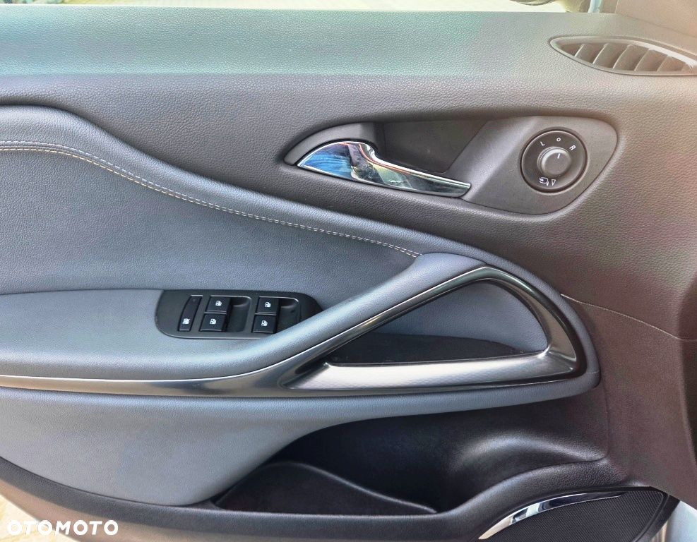 Opel Zafira Tourer 2.0 CDTI Innovation - 24