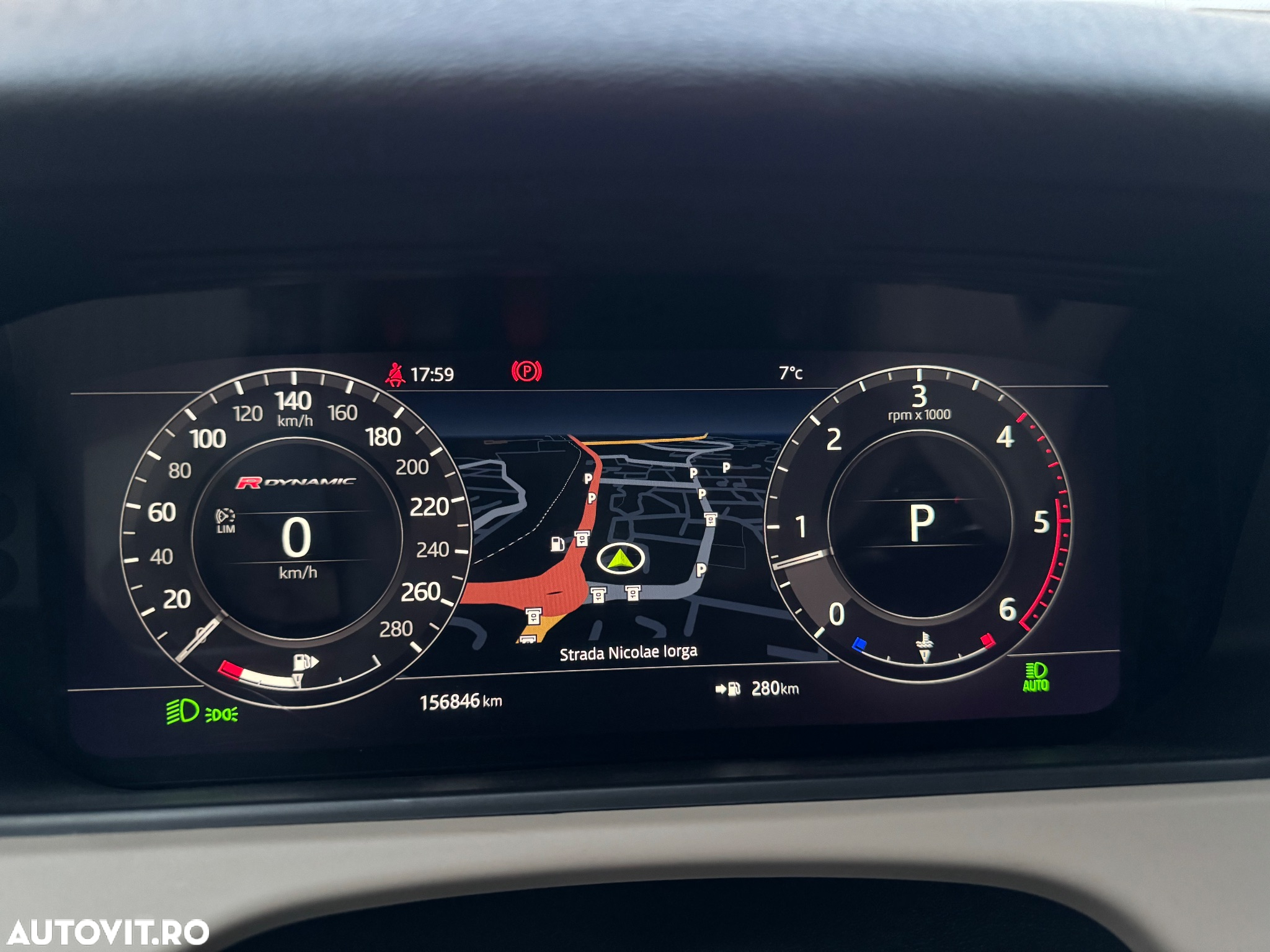 Land Rover Range Rover Velar 3.0 R-Dynamic - 12