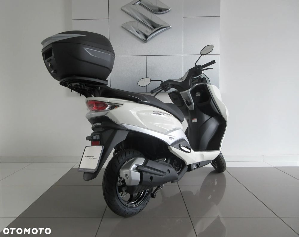 Suzuki Burgman - 6