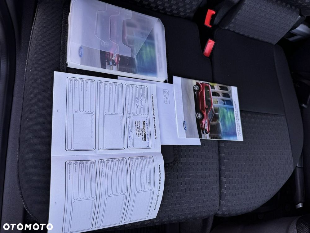 Ford Transit Connect - 27
