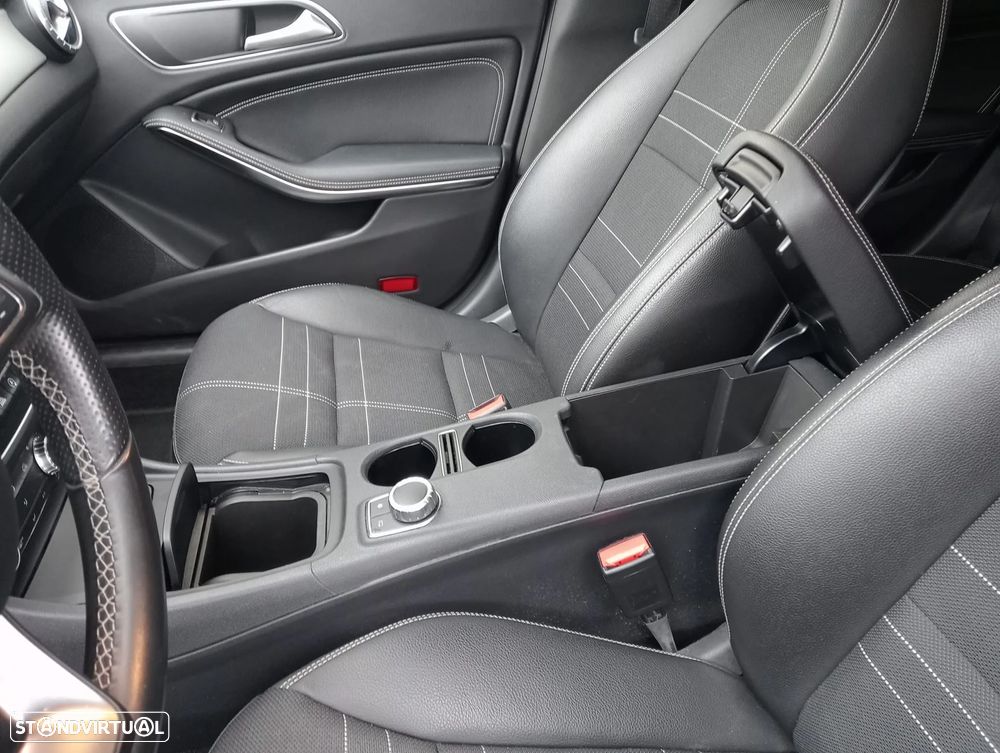 Mercedes-Benz CLA 200 d Shooting Brake Urban Aut. - 17