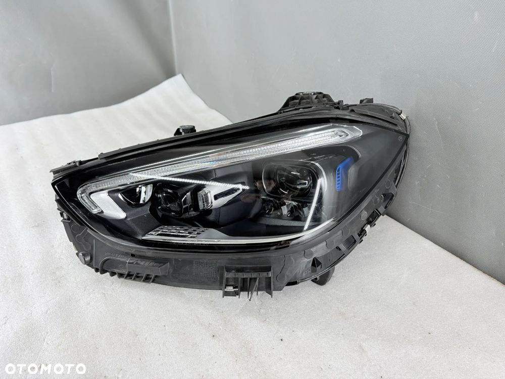 Reflektor Przód strona lewa Mercedes-Benz C W206 A2069065304 DIGITAL - 2