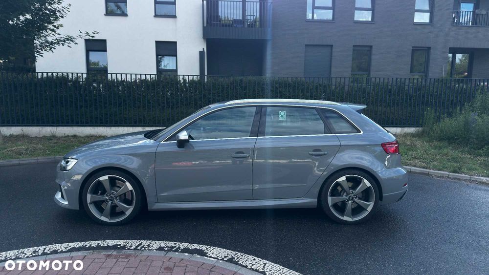 Audi RS3 Sportback - 2