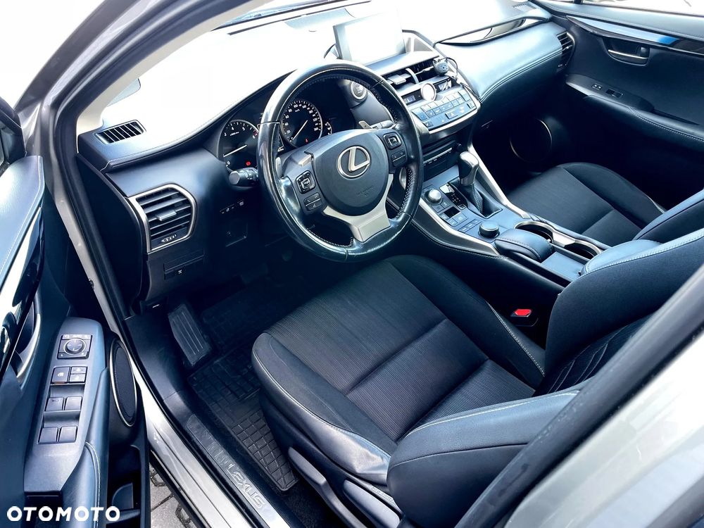 Lexus NX 200t Elite AWD - 2